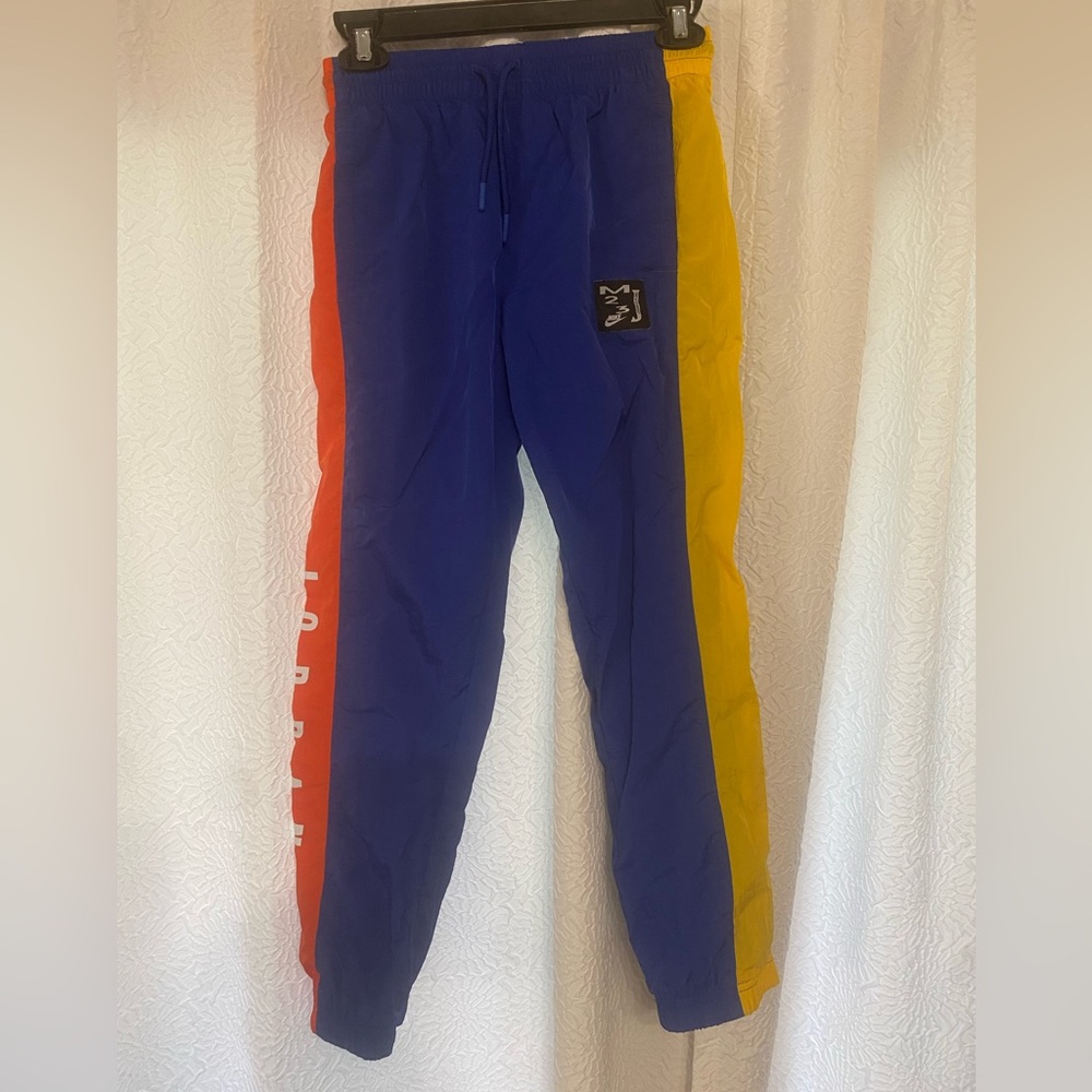 Boys Jordan Nike M23 Sweatpants size Medium